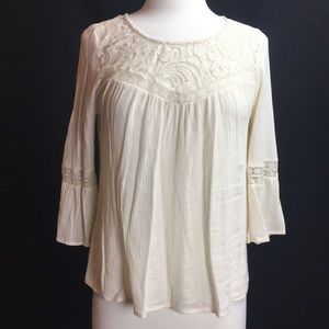 American Eagle 3/4 Sleeve Lace Top